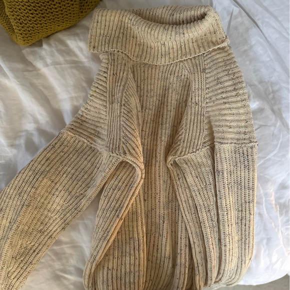 Free People multi colored turtleneck - Picture 4 of 4